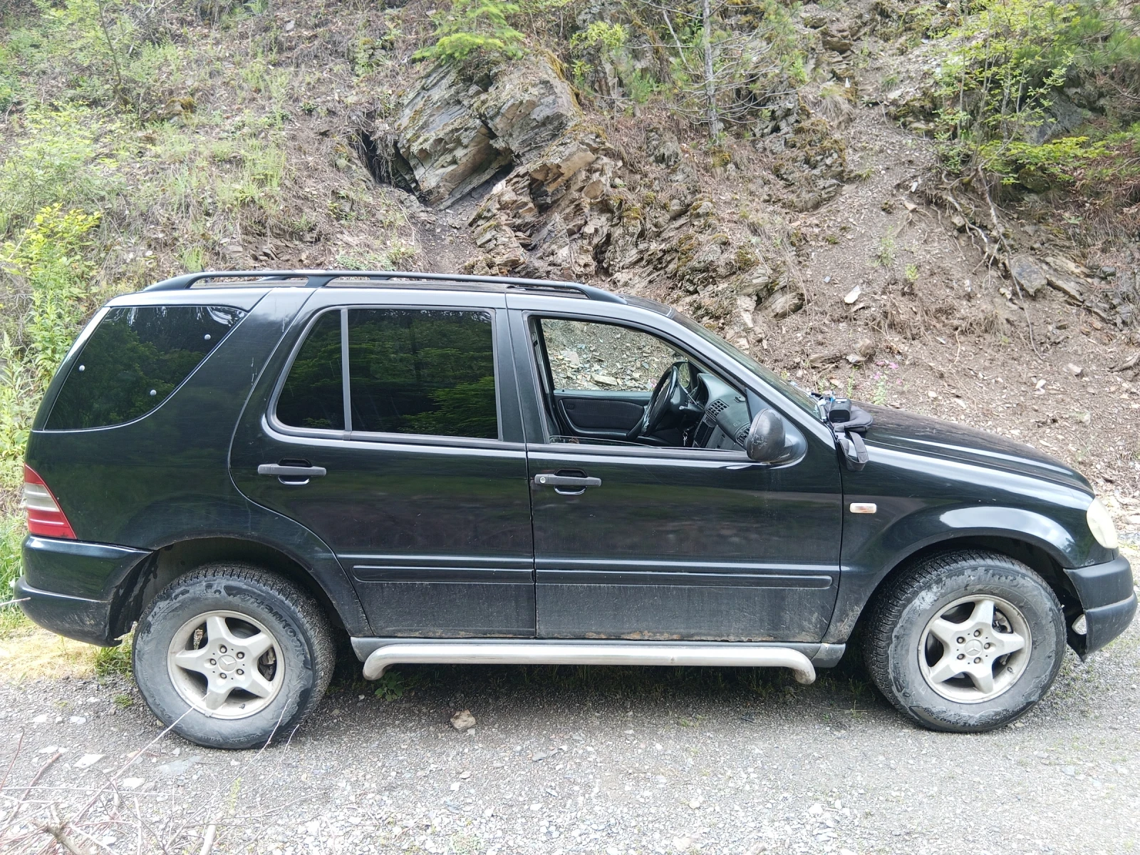 Mercedes-Benz ML 270 W163 | 6 + 1 места, снимка 4 - Автомобили и джипове - 54894971