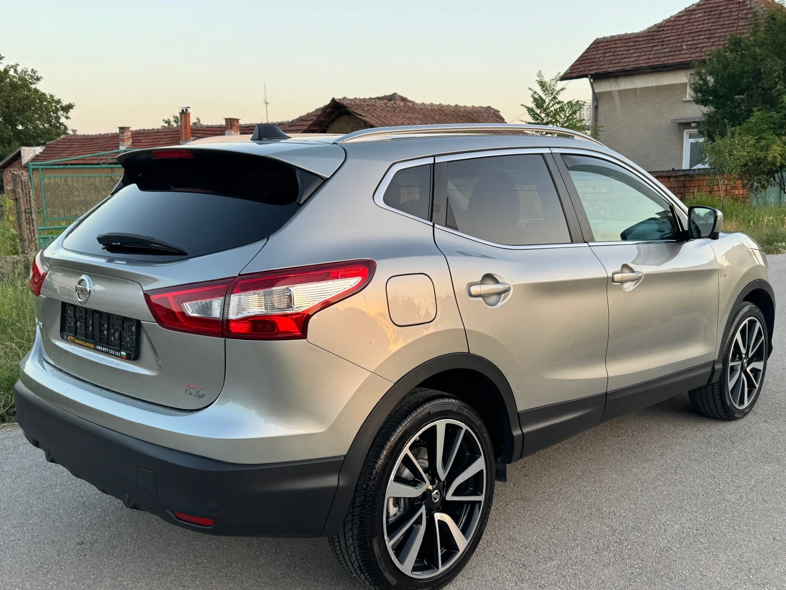 Nissan Qashqai 1.6DCI;:360-Kamera:;KOJA:;Panorama:;TEKNA:;FULL;; , снимка 4 - Автомобили и джипове - 55160875
