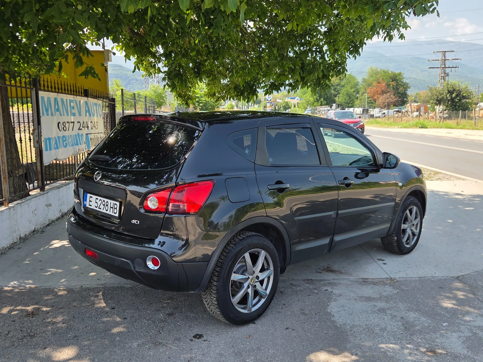 Nissan Qashqai 2.0 DCI 4X4 Panorama* *  | Mobile.bg � ����������� 10