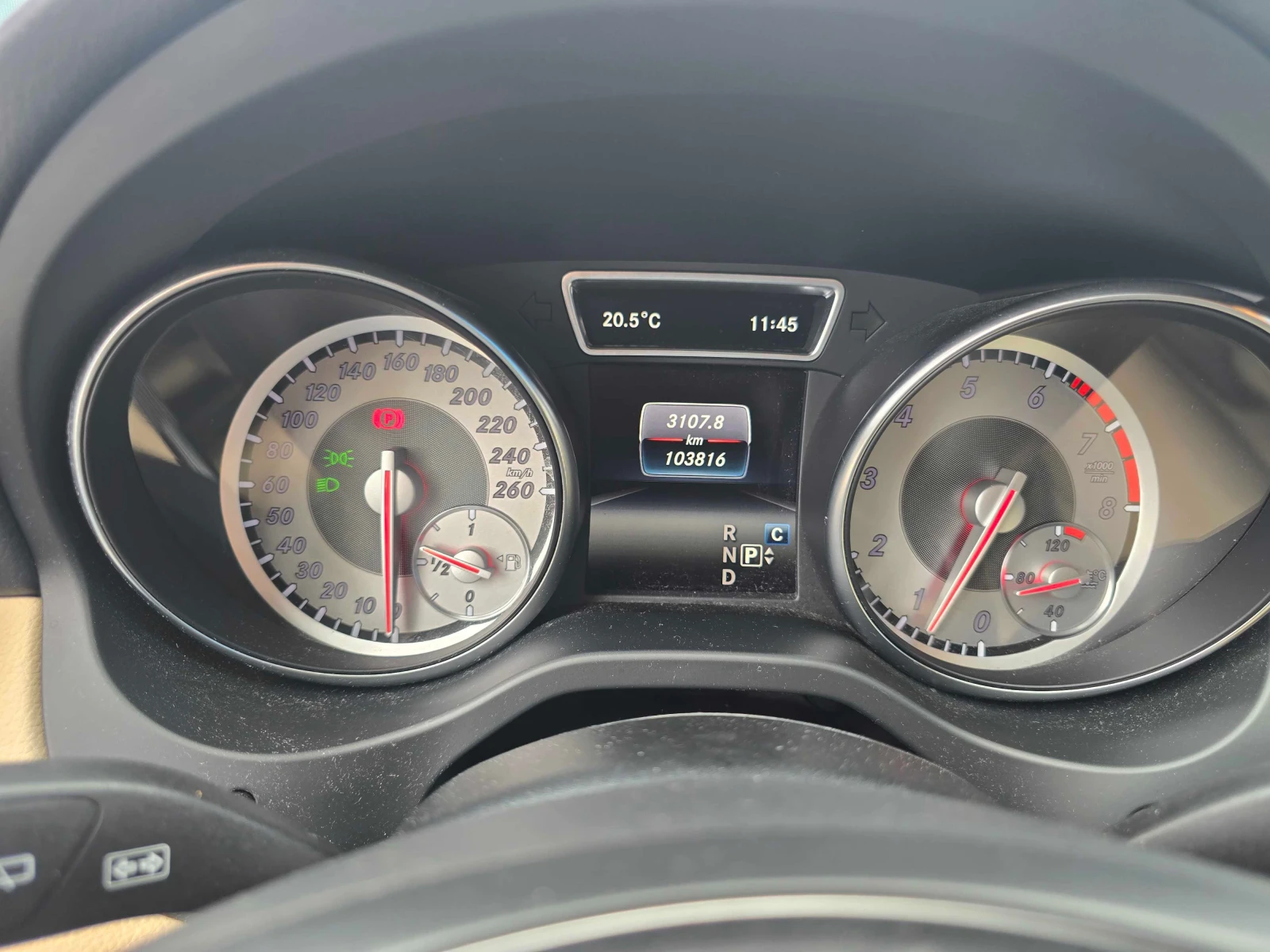 Mercedes-Benz GLA * 250 * CARFAX * ОПЦИЯ ЗА ФИНАНСИРАНЕ , снимка 8 - Автомобили и джипове - 55987058