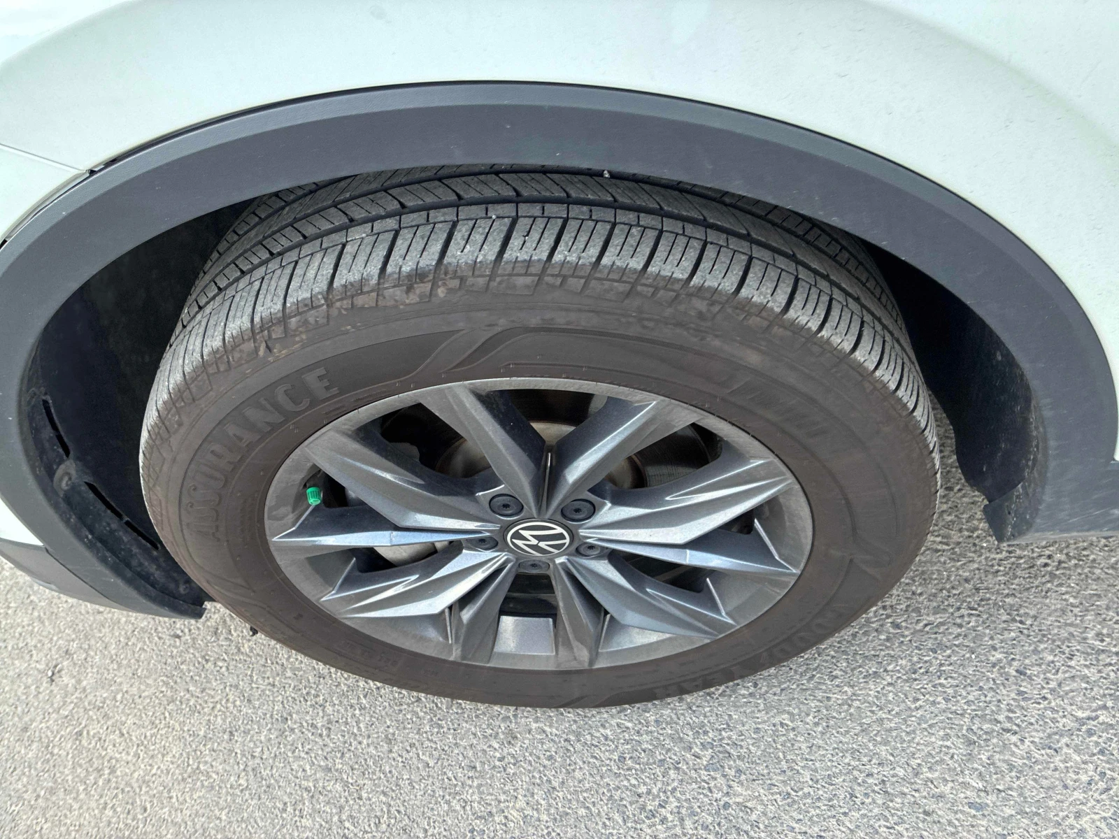 VW Tiguan * Comfortline * CARFAX * , снимка 7 - Автомобили и джипове - 56030336