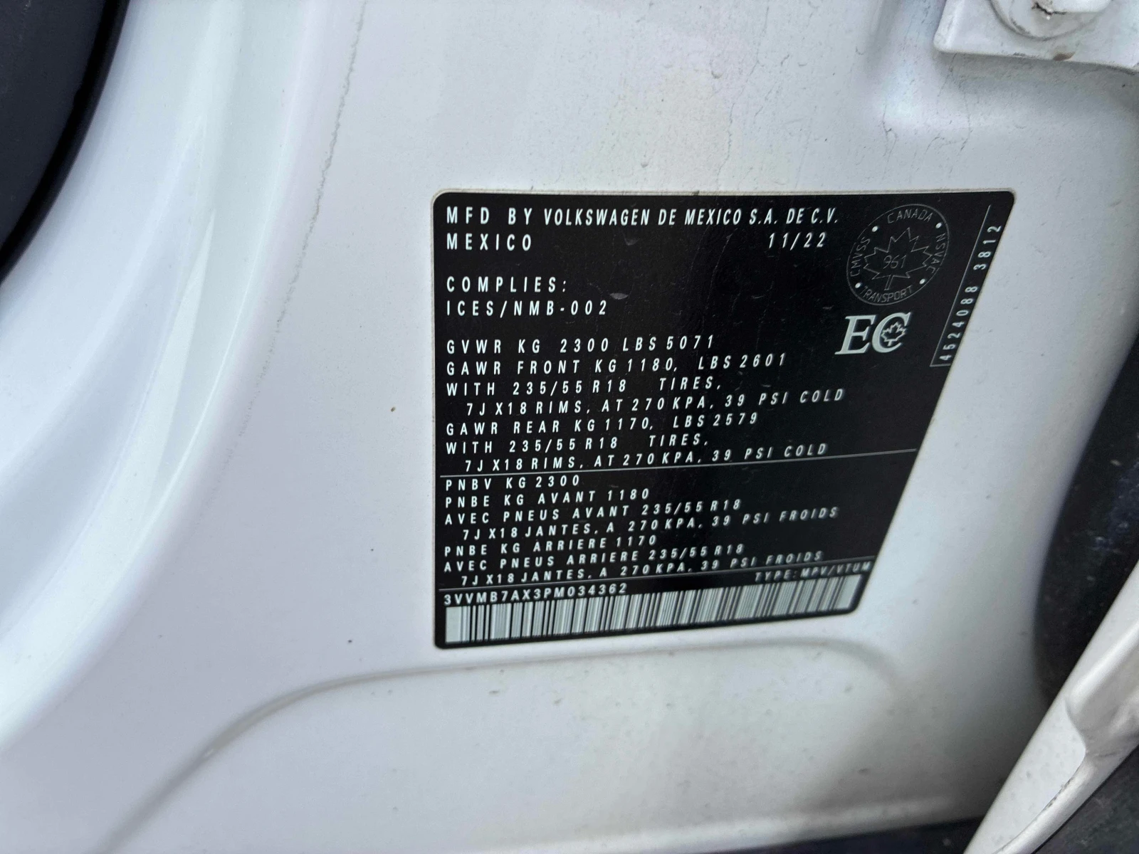 VW Tiguan * Comfortline * CARFAX * , снимка 11 - Автомобили и джипове - 56030336