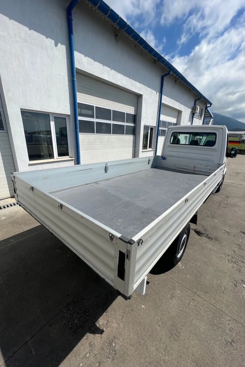 VW Crafter Макси-4.30 дължина / Климатроник, снимка 9 - Бусове и автобуси - 50080292