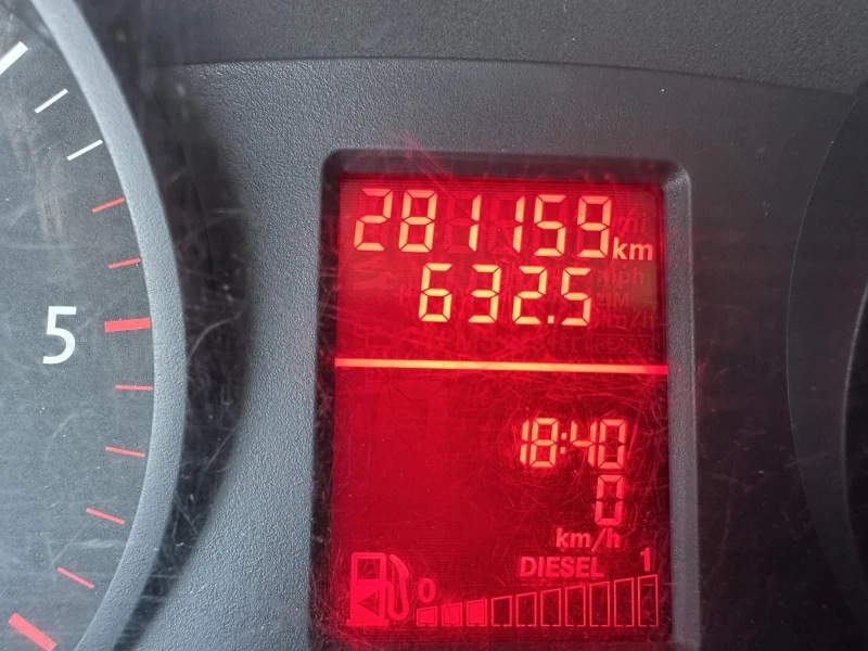 VW Crafter, снимка 16 - Бусове и автобуси - 50800658