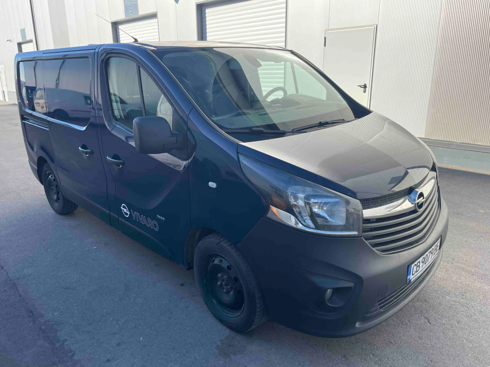 Opel Vivaro 1, 6 BITURBO, снимка 3 - Бусове и автобуси - 54353244