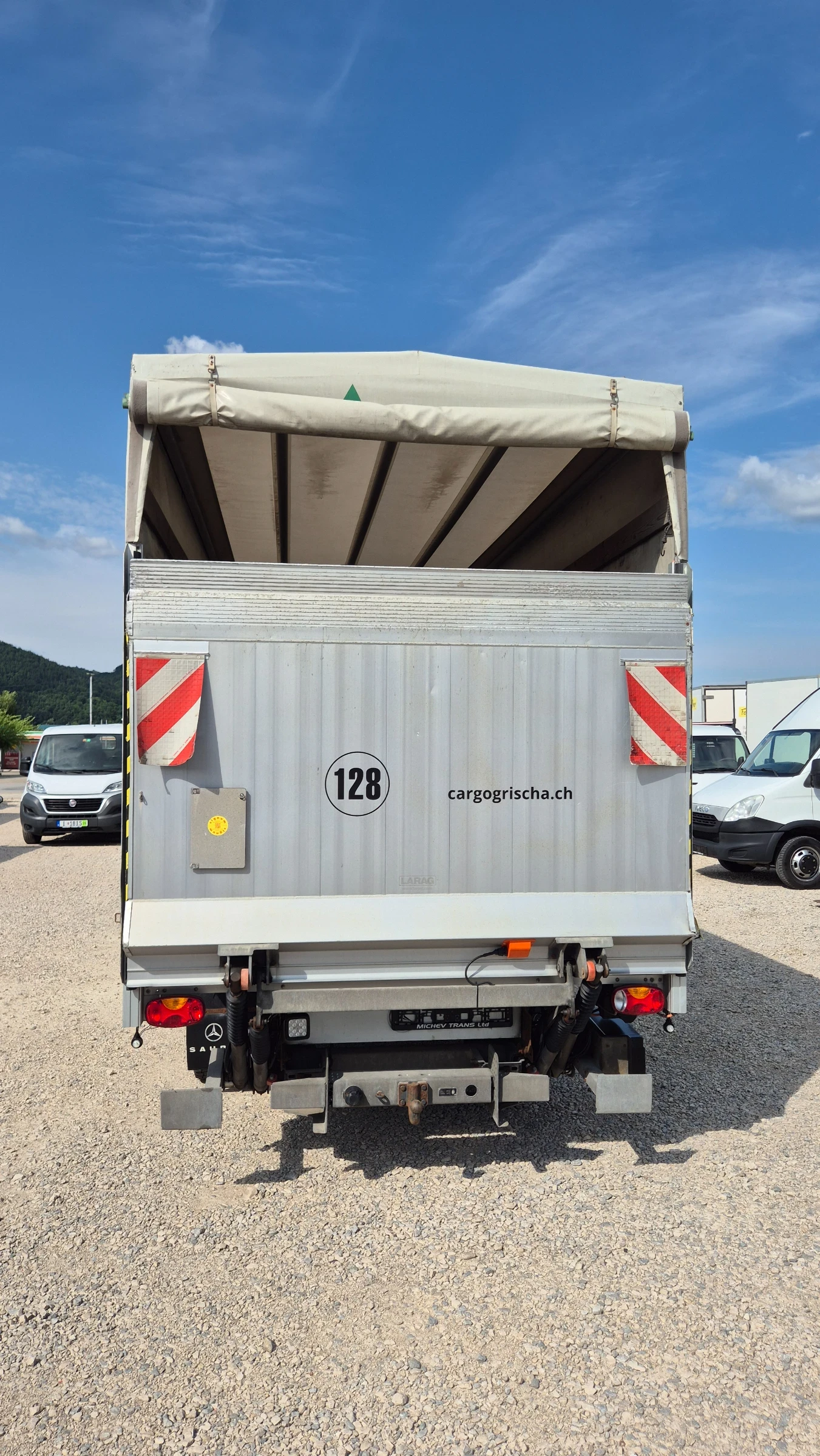 Mercedes-Benz Sprinter 519 * 3.5тона* 4.50м.* БОРД* КЛИМА* ШВЕЙЦАРИЯ* , снимка 6 - Бусове и автобуси - 55083754