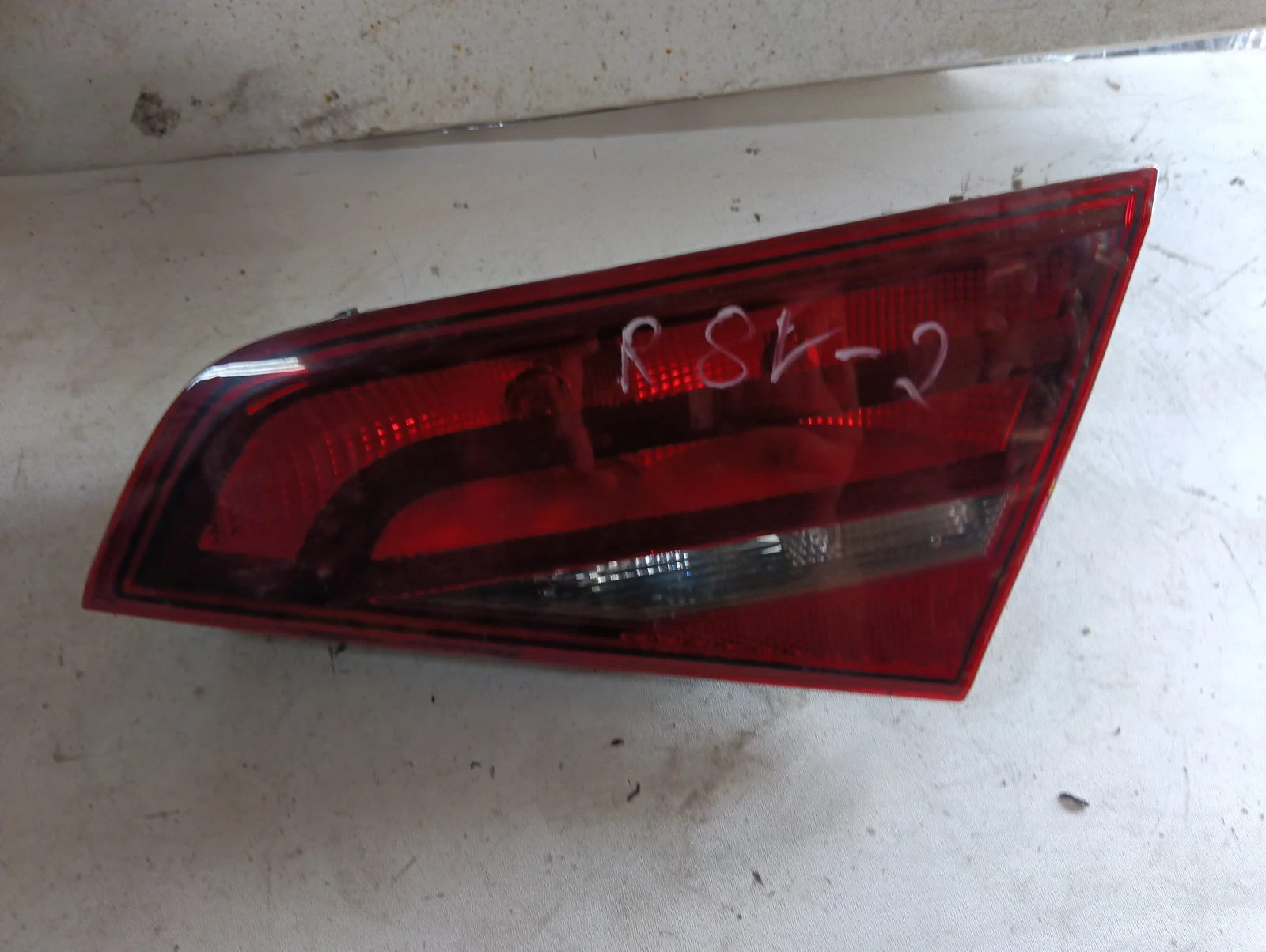 стоп десен вътрешен хечбек 8V4945094 Audi A3