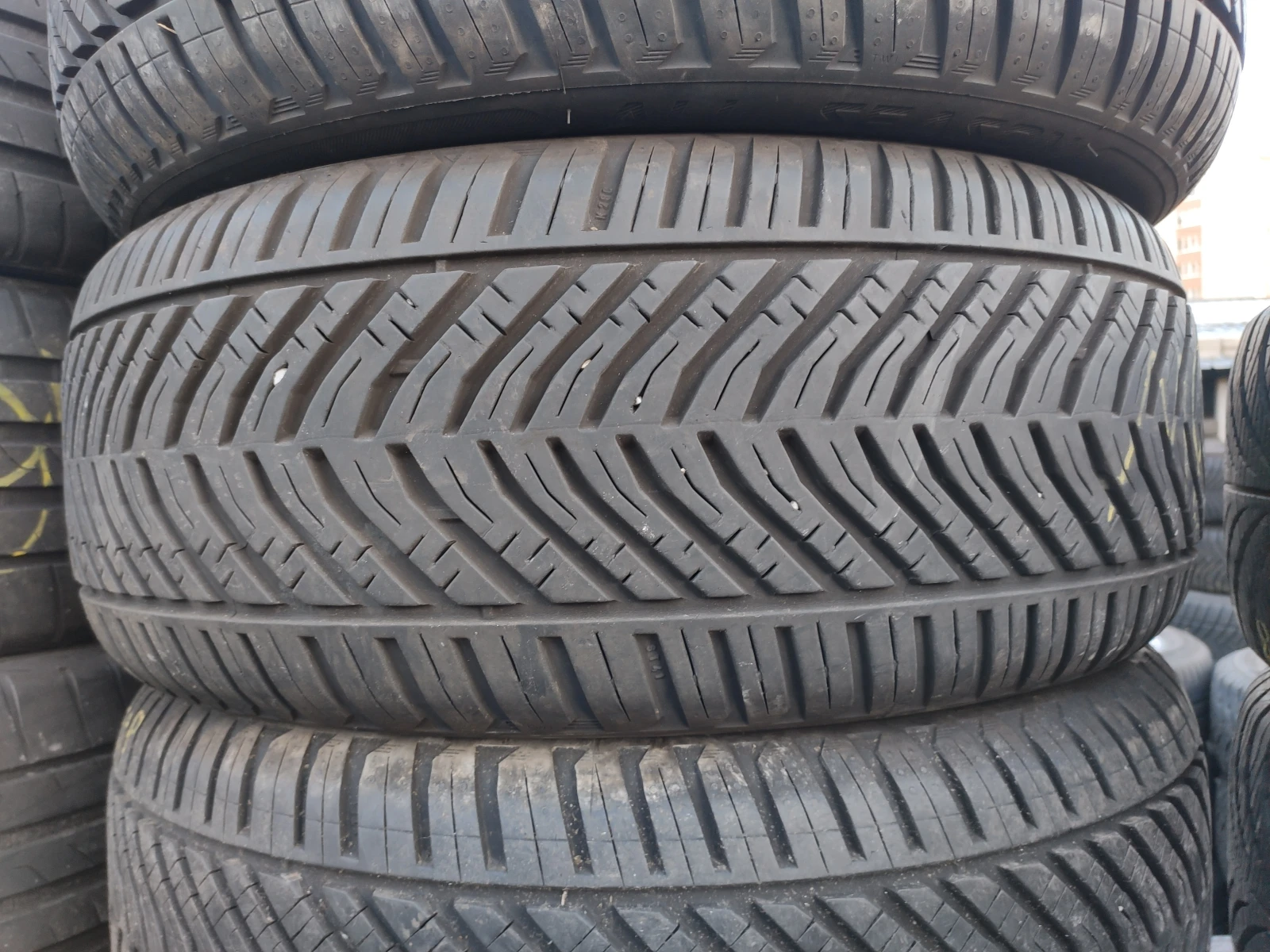  215/55R17 | Mobile.bg   2