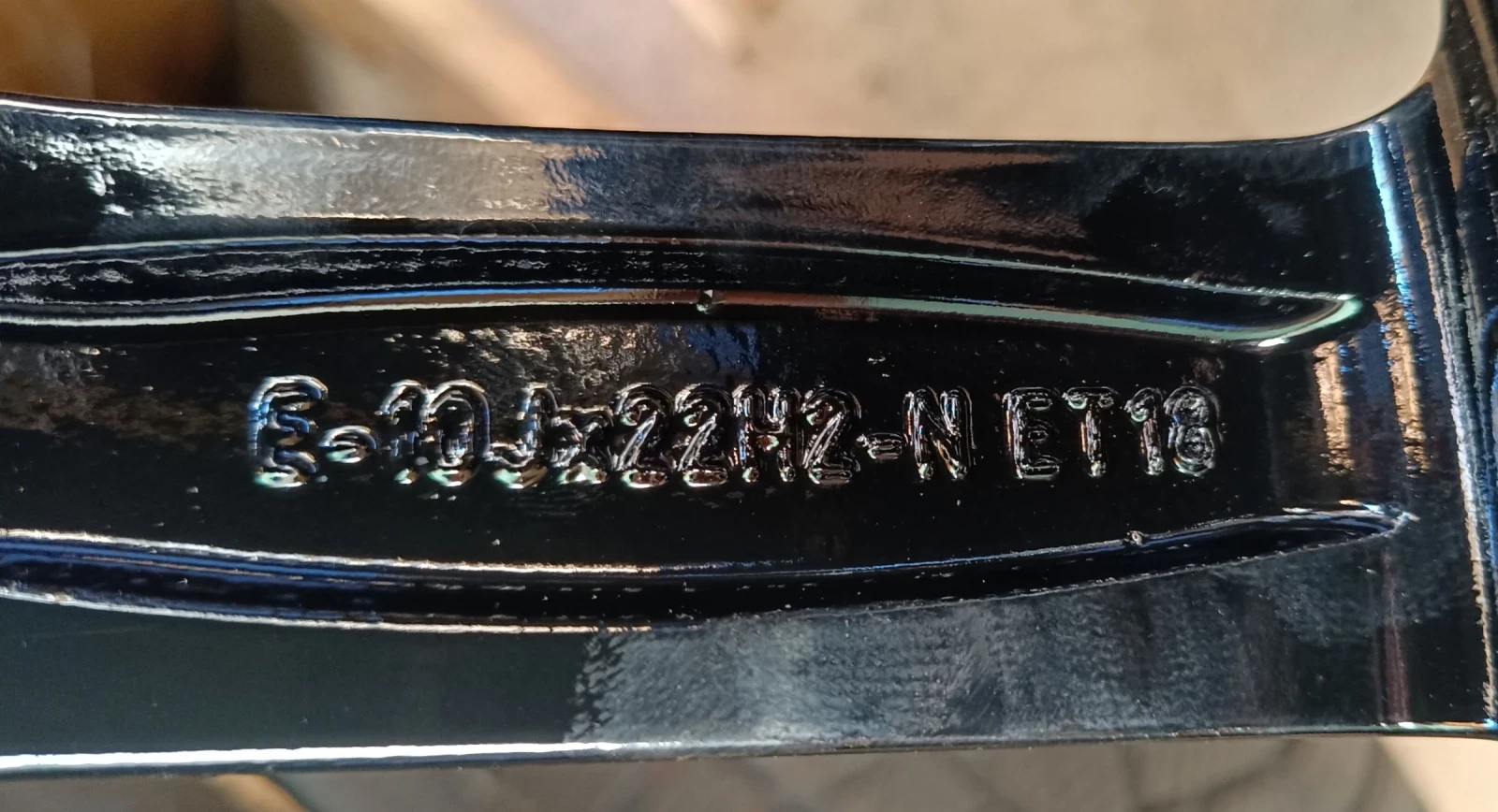    275/40R22  Audi RSQ8 | Mobile.bg   6