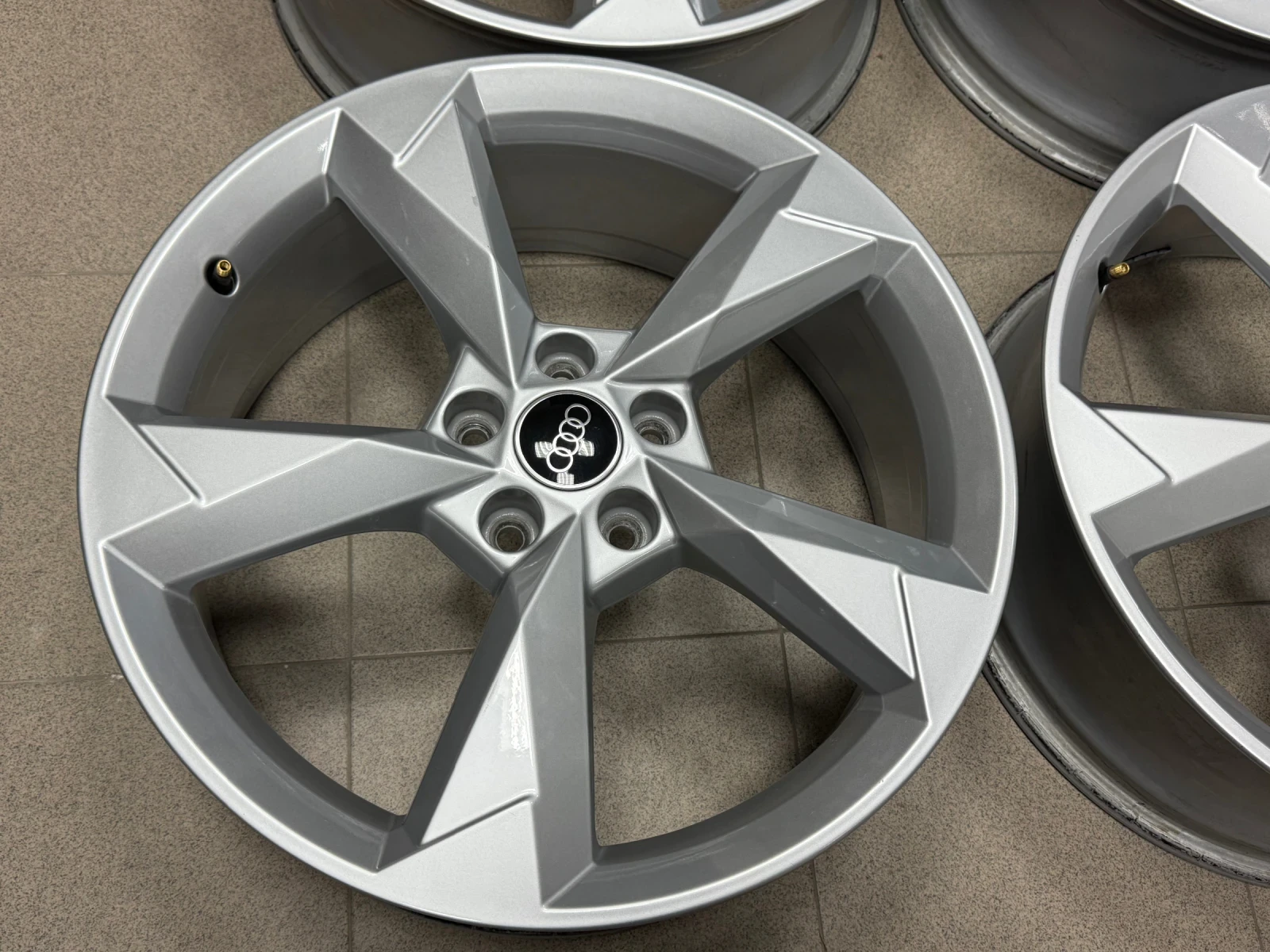 Джанти за Audi Q3 Sportback, снимка 10 - Гуми и джанти - 53704611