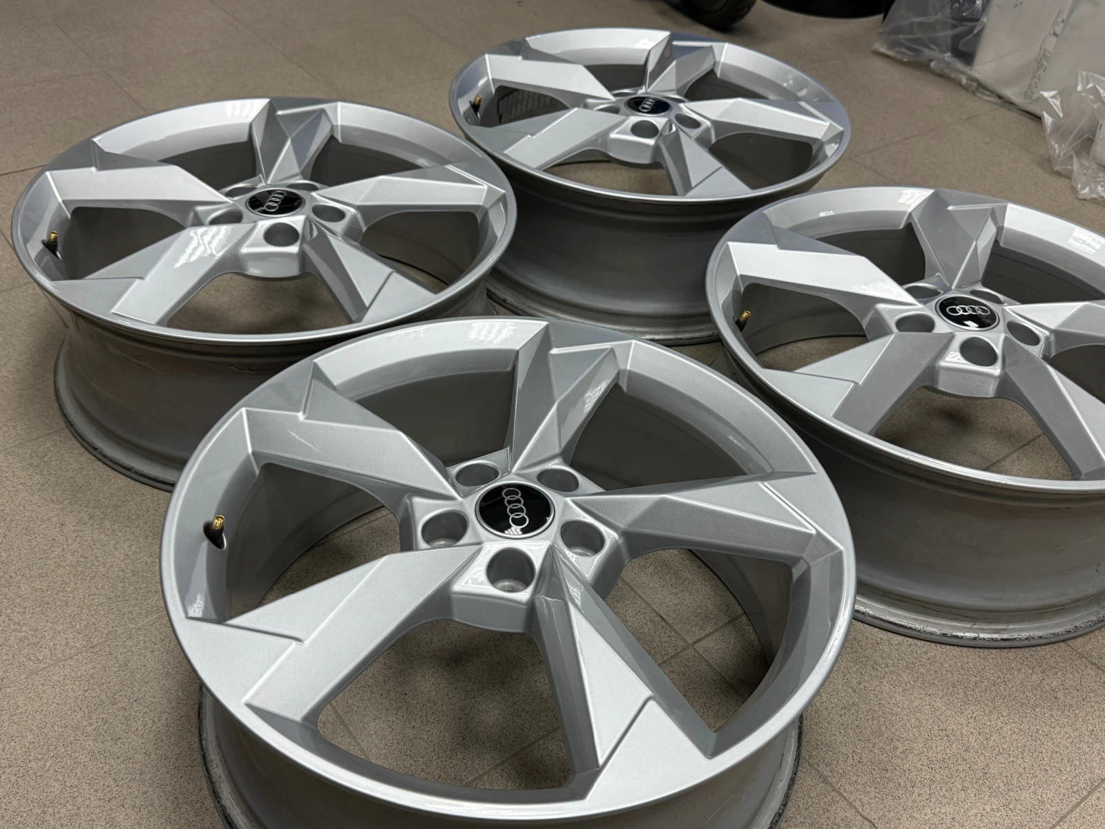 Джанти за Audi Q3 Sportback, снимка 2 - Гуми и джанти - 53704611