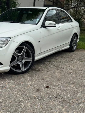 Mercedes-Benz C 250 4MATIK AMG, снимка 2