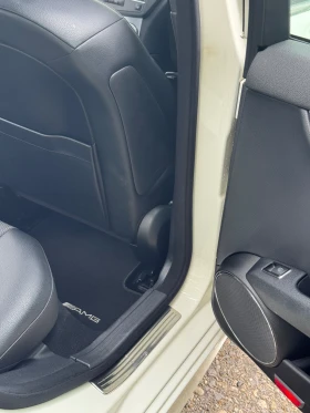 Mercedes-Benz C 250 4MATIK AMG, снимка 12