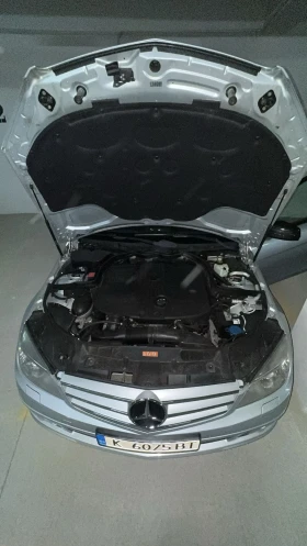 Mercedes-Benz C 200, снимка 9