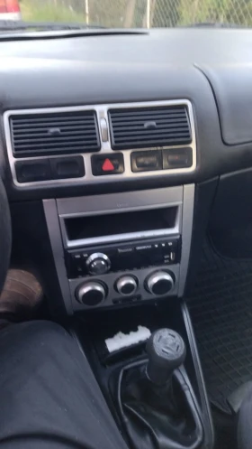 Обява за продажба на VW Golf 1.6 ~3 200 лв. - изображение 5