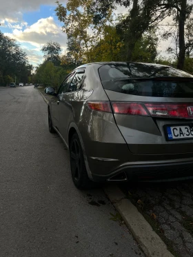 Обява за продажба на Honda Civic Honda Civic 1.8 i-VTEC   2006 г.   Полуавтоматик ( ~6 500 лв. - изображение 6