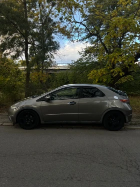 Обява за продажба на Honda Civic Honda Civic 1.8 i-VTEC   2006 г.   Полуавтоматик ( ~6 500 лв. - изображение 2