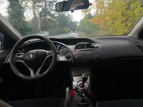 Обява за продажба на Honda Civic Honda Civic 1.8 i-VTEC   2006 г.   Полуавтоматик ( ~6 500 лв. - изображение 9