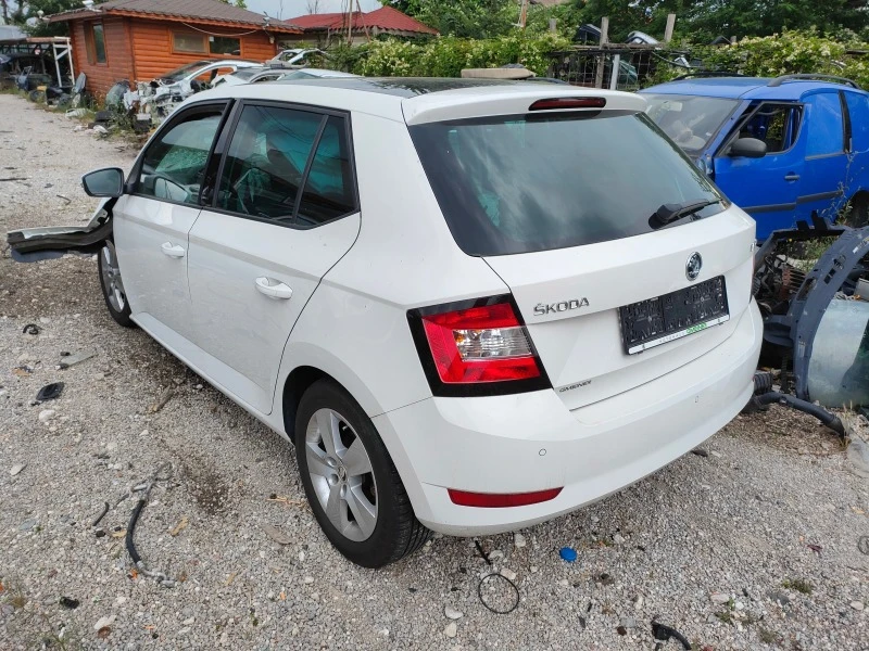 Skoda Fabia 1.0TSI DKL, снимка 3 - Автомобили и джипове - 41456941