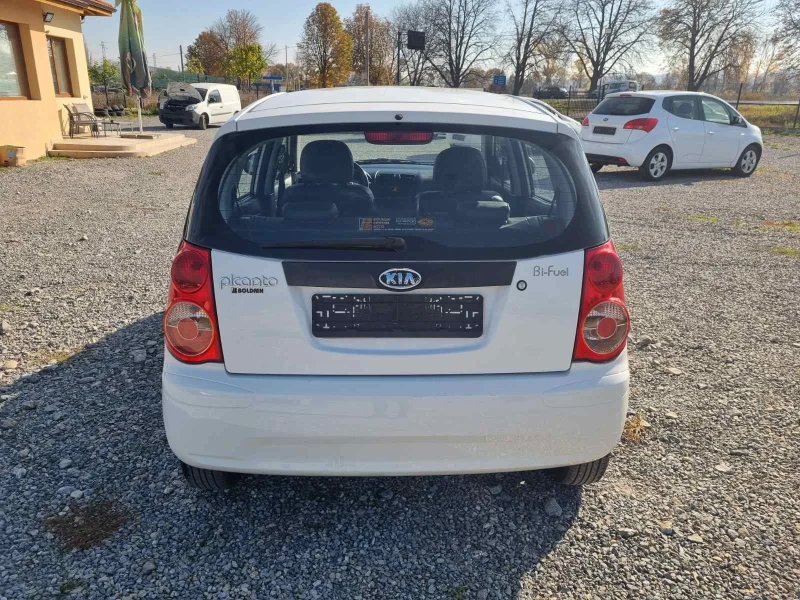 Kia Picanto 1.0cm3/60kc Газ-бензин, снимка 4 - Автомобили и джипове - 47840037