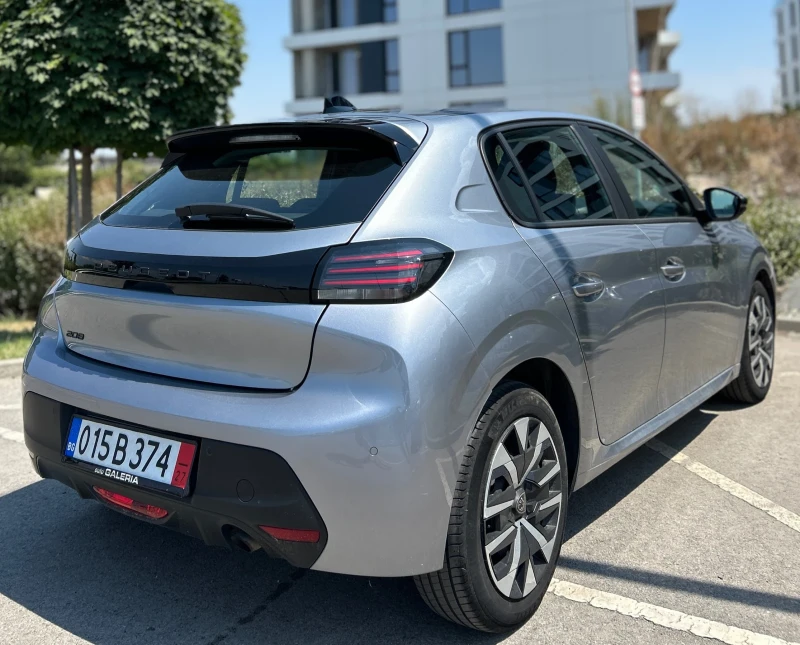 Peugeot 208 PURE TECH* ЧИСТО НОВА* ГАРАНЦИОНА, снимка 8 - Автомобили и джипове - 51149679