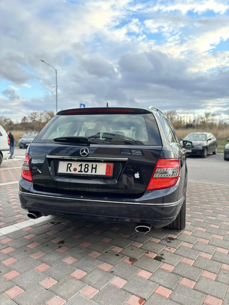 Mercedes-Benz C 320 Уникален екземпляр, снимка 5 - Автомобили и джипове - 52336315
