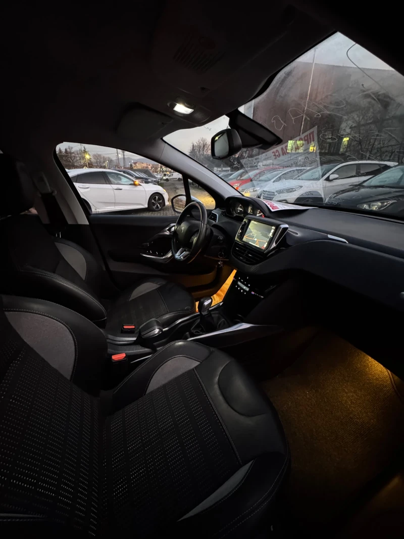 Peugeot 2008 1.6 16V SPORT, снимка 10 - Автомобили и джипове - 52725959