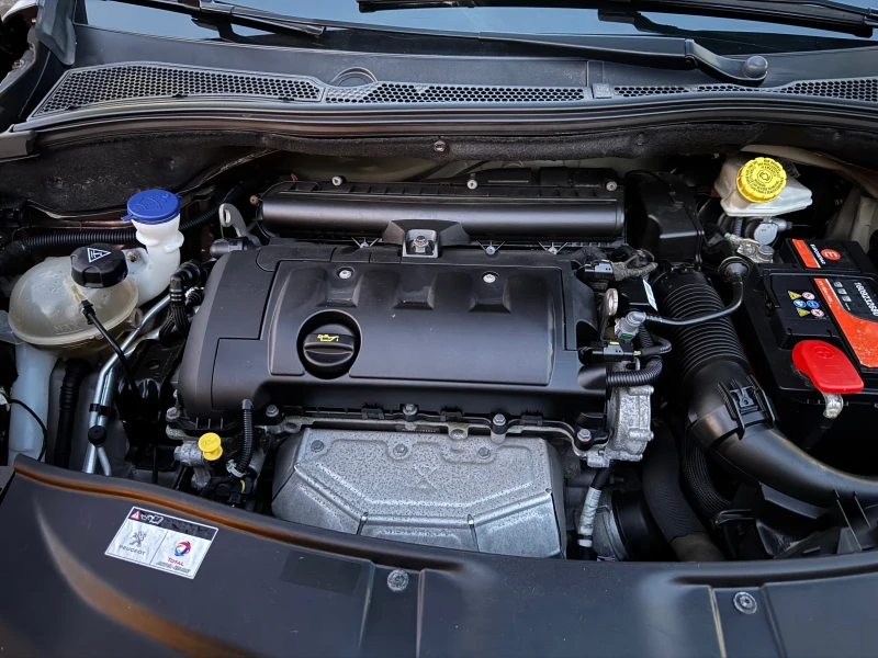 Peugeot 2008 1.6 16V SPORT, снимка 12 - Автомобили и джипове - 52725959