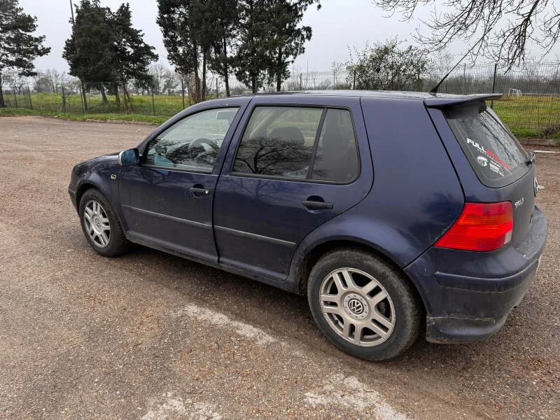 VW Golf, снимка 5 - Автомобили и джипове - 52876175