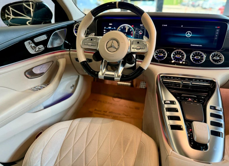 Mercedes-Benz GT 53 AMG 4Matic * Лизинг* Обдуx* Burm* Пано* KeyLes, снимка 11 - Автомобили и джипове - 53178556