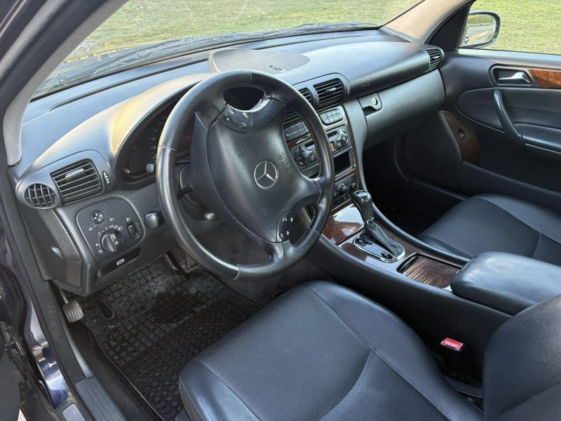 Mercedes-Benz C 220 CDI, снимка 12 - Автомобили и джипове - 53476837