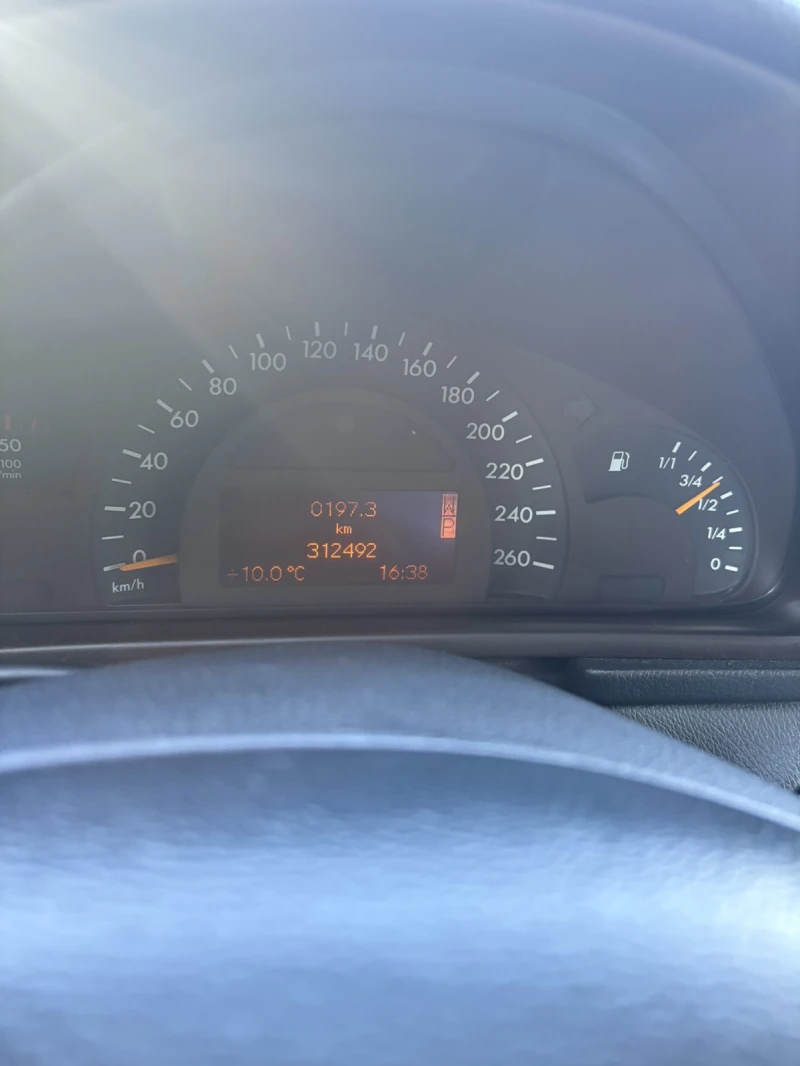 Mercedes-Benz C 220 CDI, снимка 13 - Автомобили и джипове - 53476837