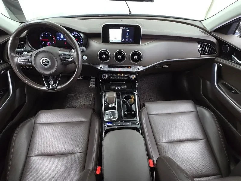 Kia Stinger 2.2 Diesel 2Wd Platinum, снимка 7 - Автомобили и джипове - 55787261