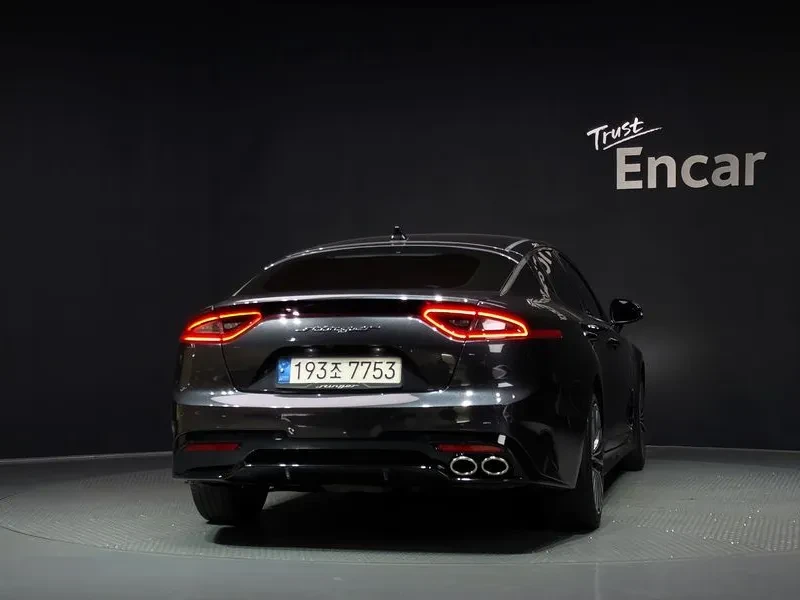 Kia Stinger 2.2 Diesel 2Wd Platinum, снимка 4 - Автомобили и джипове - 55787261