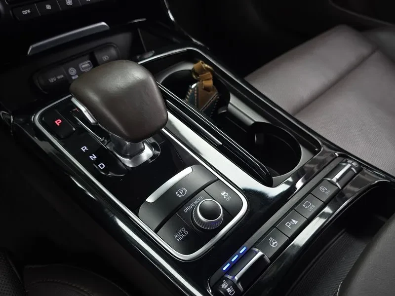 Kia Stinger 2.2 Diesel 2Wd Platinum, снимка 9 - Автомобили и джипове - 55787261
