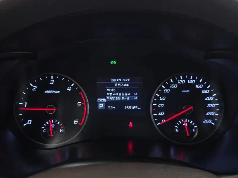 Kia Stinger 2.2 Diesel 2Wd Platinum, снимка 8 - Автомобили и джипове - 55787261