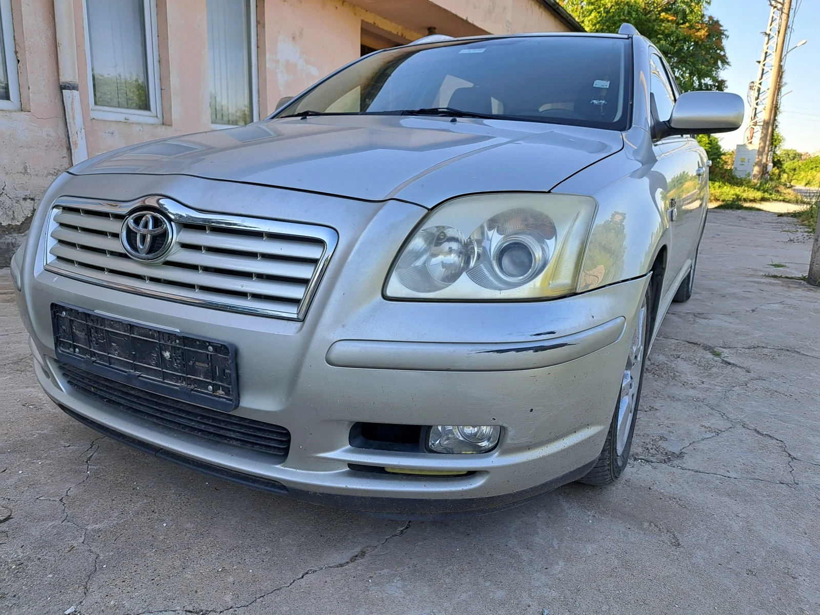 Toyota Avensis  d4d - изображение 3