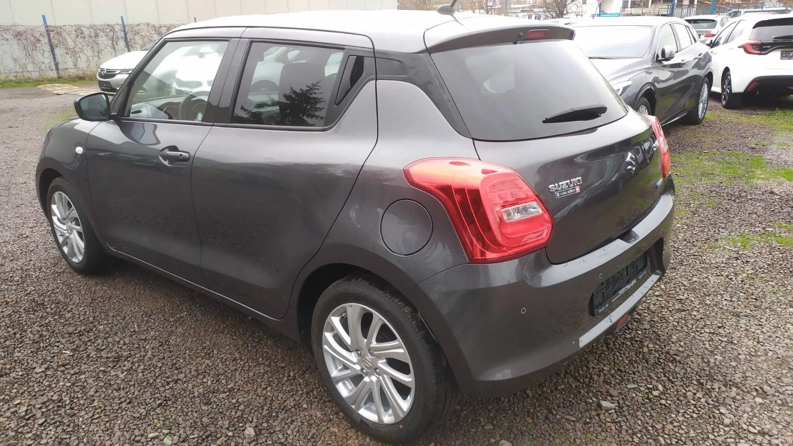 Suzuki Swift 1.2iCompact+ Hybrid - изображение 4