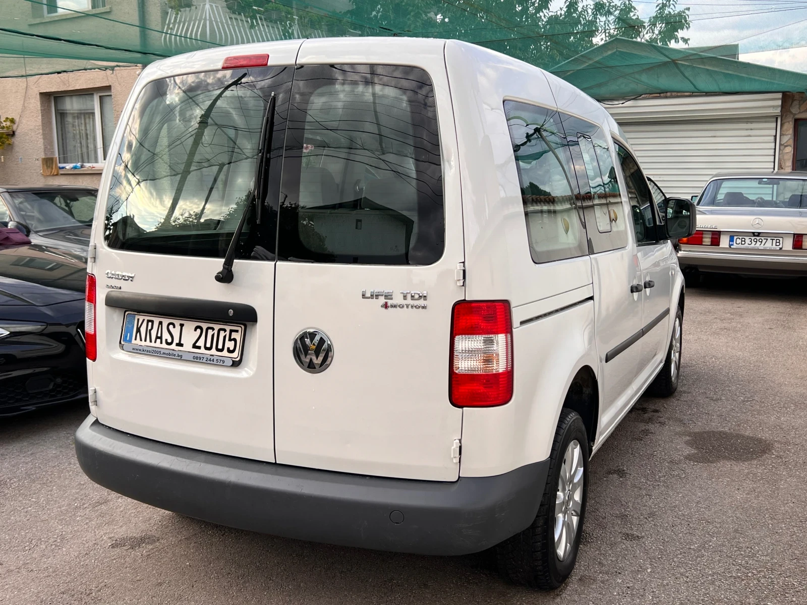 VW Caddy 1.9TDI 105HP 4MOTION 6 СКОРОСТИ  - изображение 6