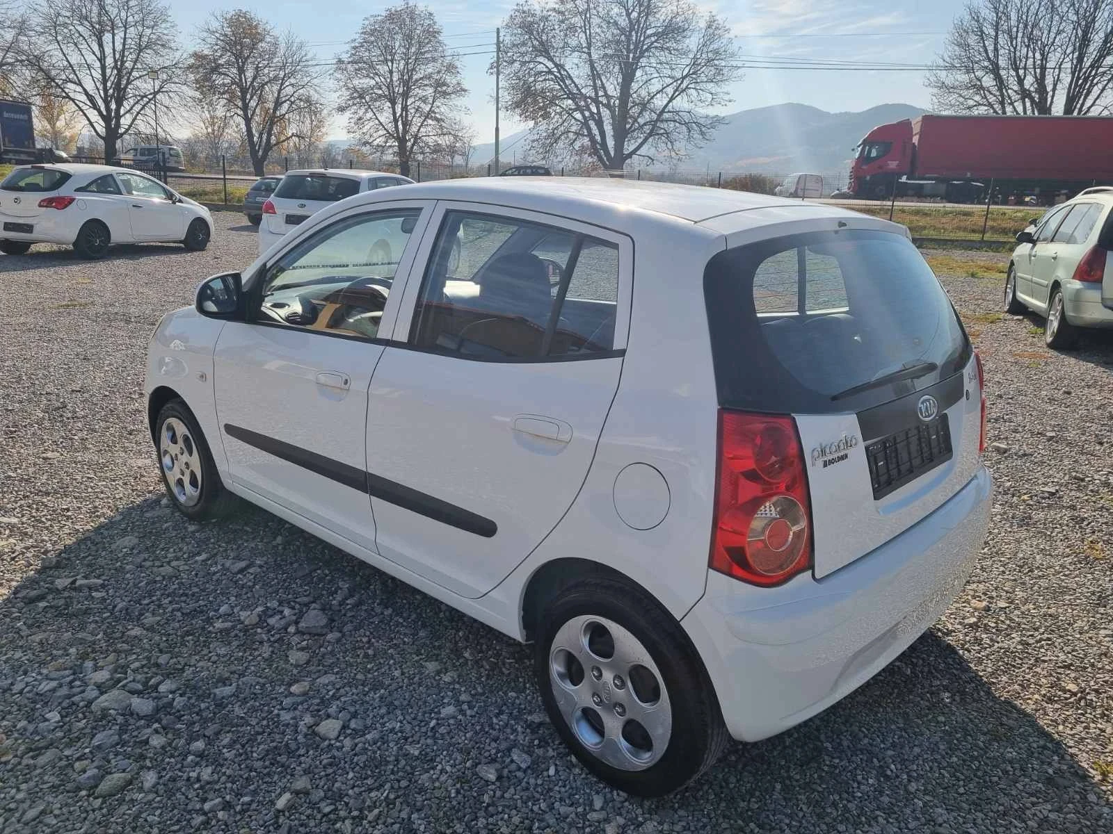 Kia Picanto 1.0cm3/60kc Газ-бензин - изображение 6