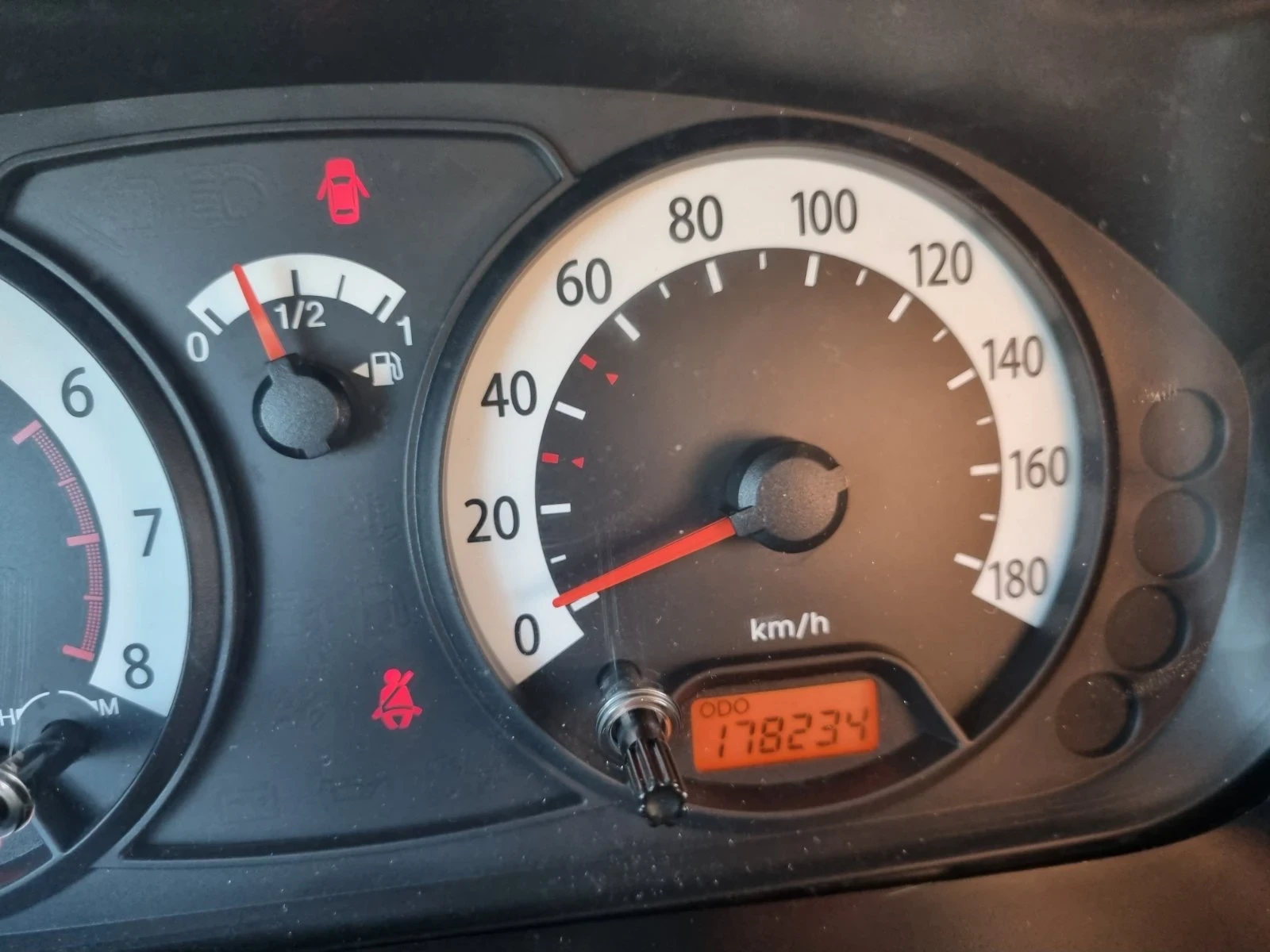 Kia Picanto 1.0cm3/60kc Газ-бензин | Mobile.bg — изображение 13