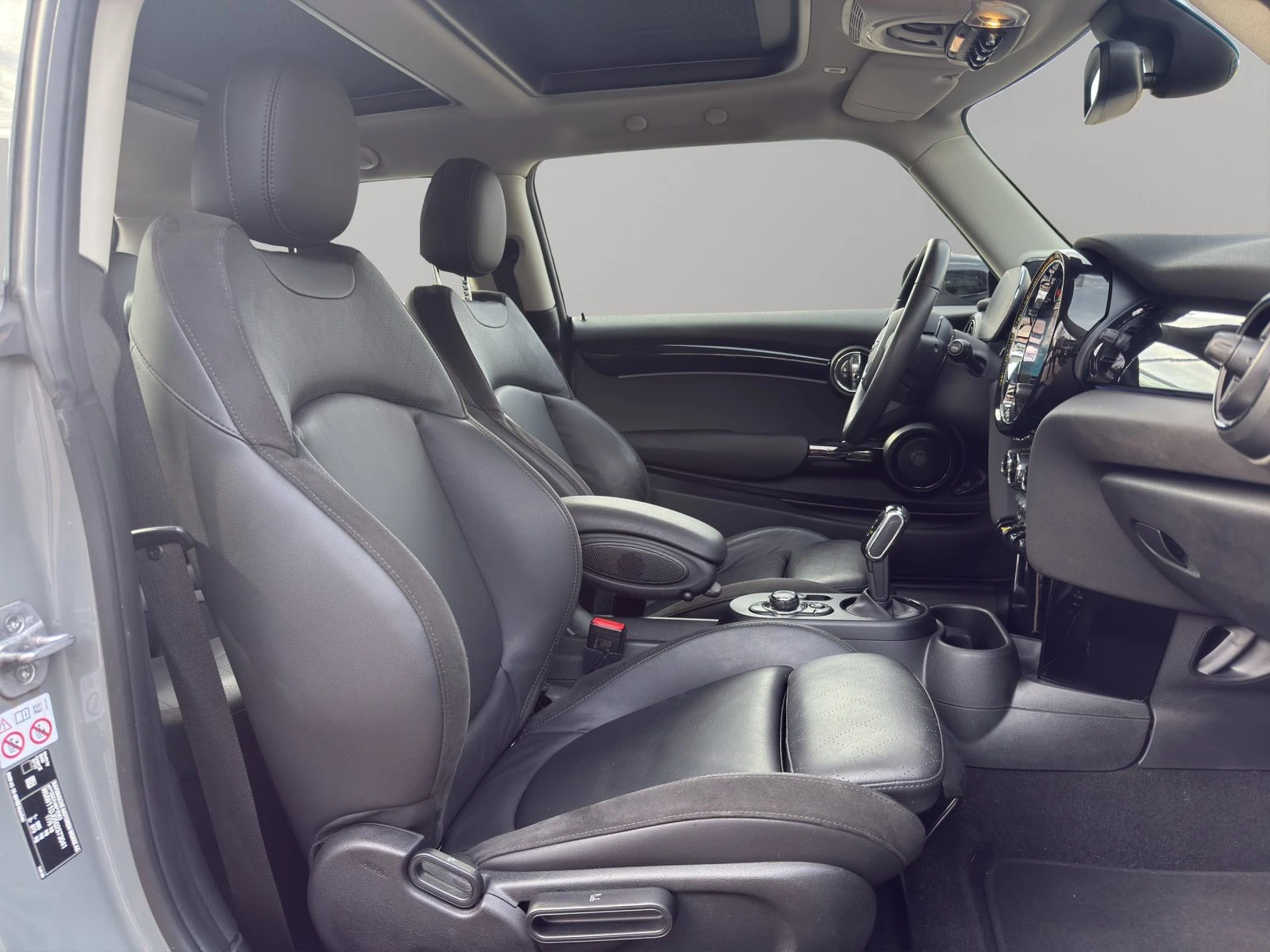 Mini Cooper SE  | Mobile.bg   11