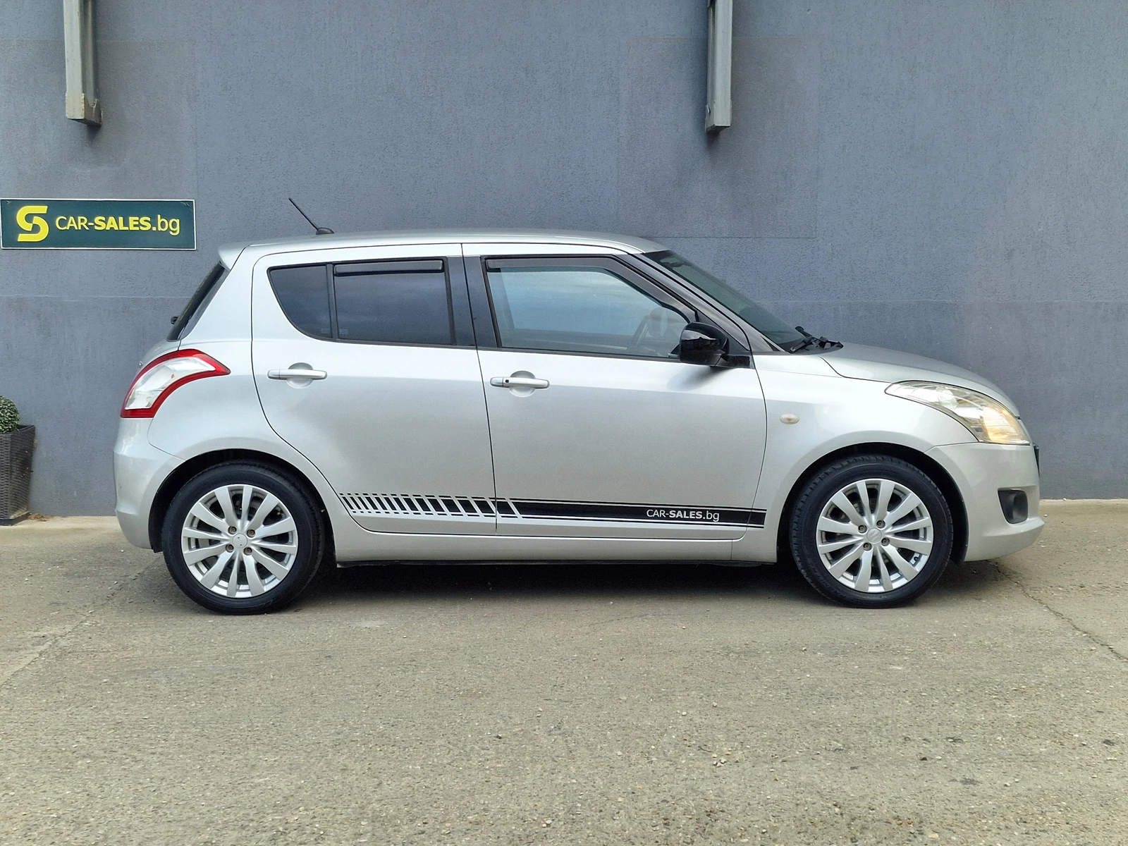 Suzuki Swift 1.2 Автоматик - изображение 9