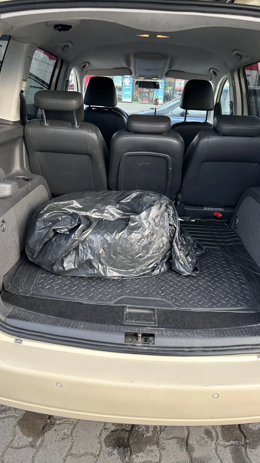 VW Touran 1.6TDI 7DSG - изображение 6