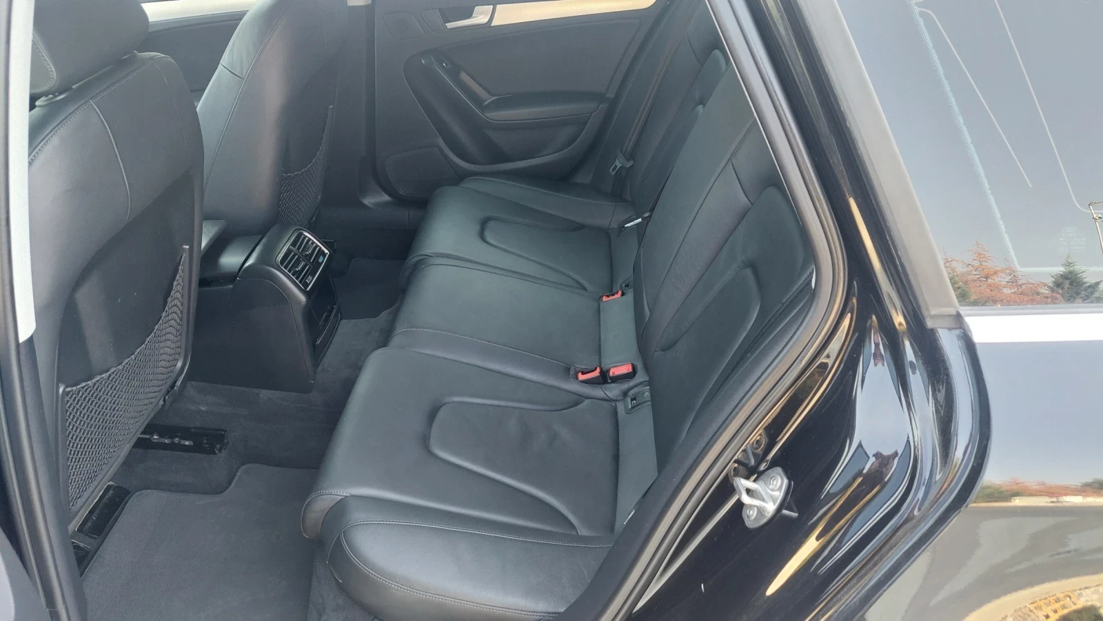 Audi A4 3.0 FULL ЕКСТРИ - изображение 8
