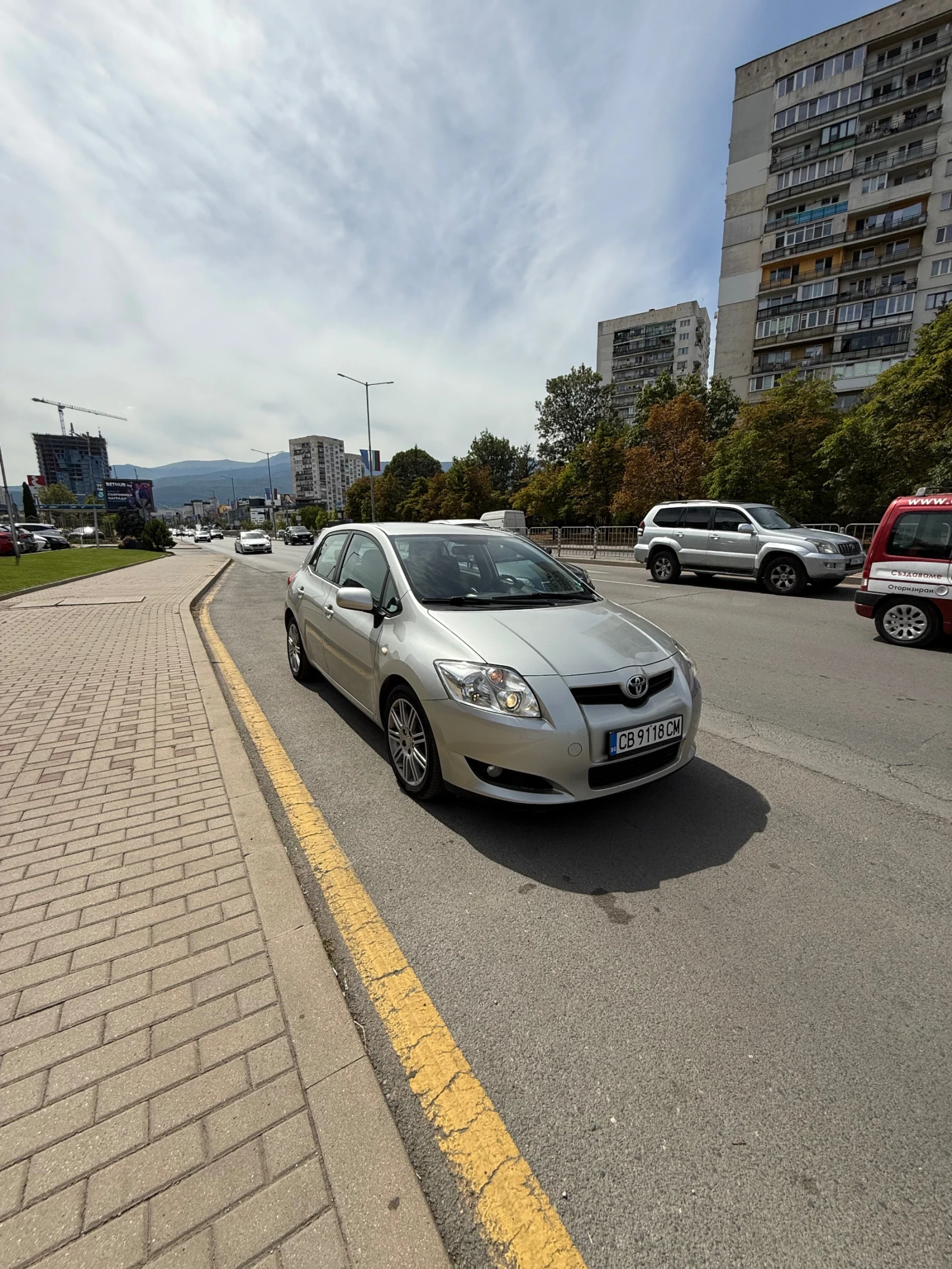 Toyota Auris  - изображение 4