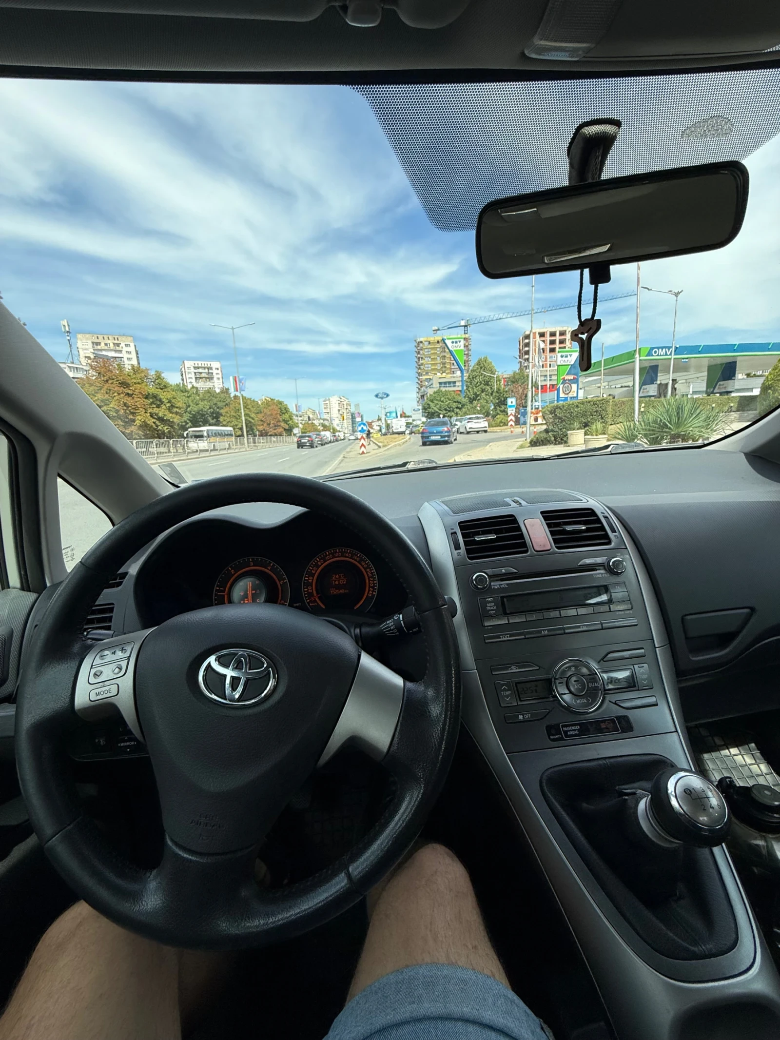 Toyota Auris  - изображение 8