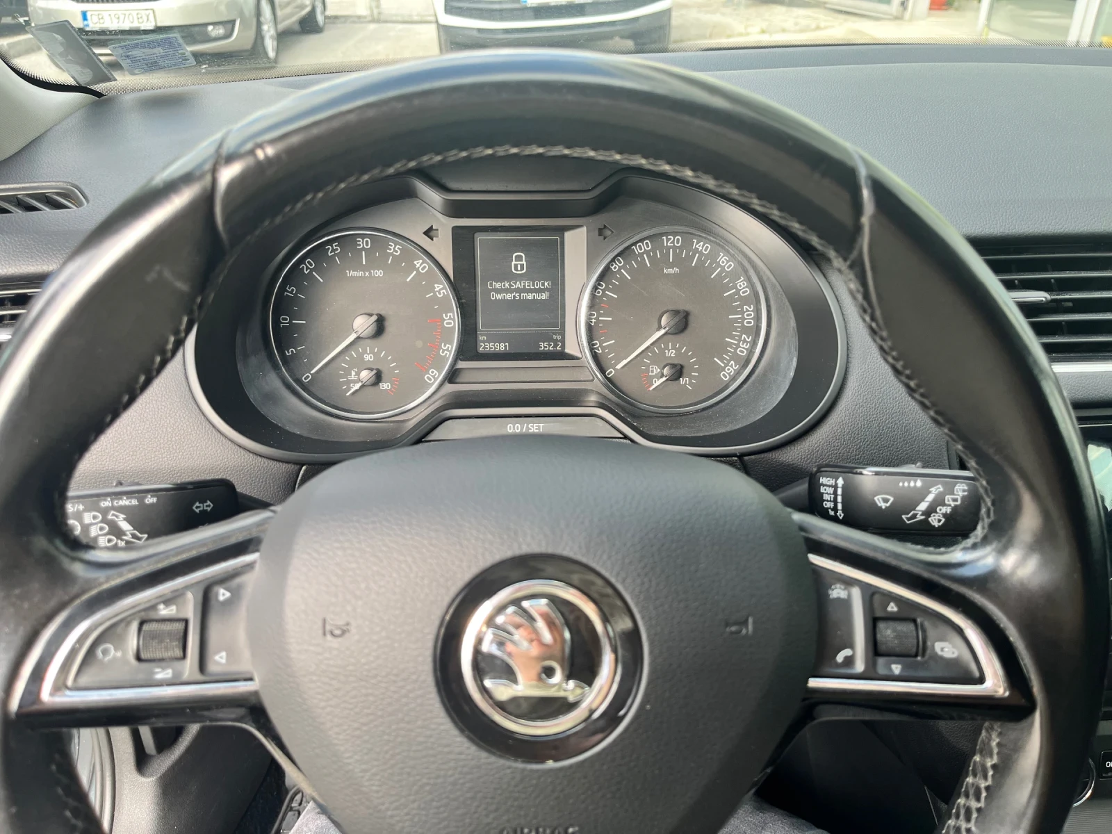 Skoda Octavia 1, 6 TDI  - изображение 8