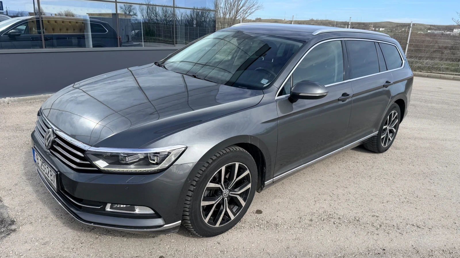 VW Passat ПЪРВИ#СОБСТВЕНИК#HIGH-LINE - изображение 2