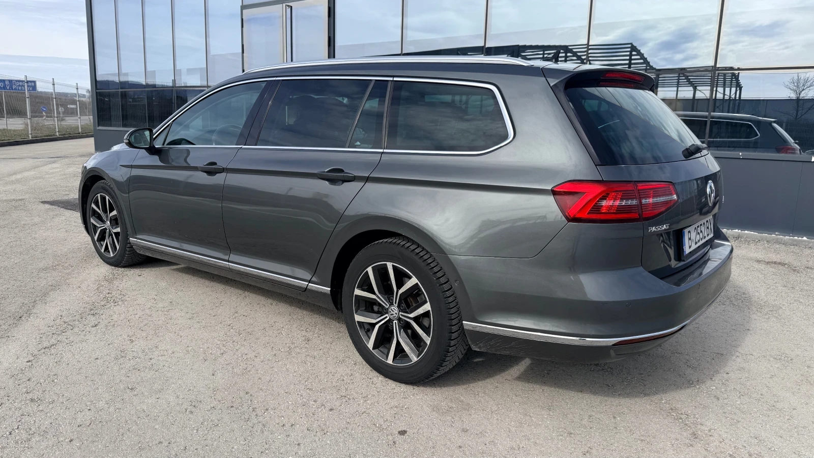 VW Passat ПЪРВИ#СОБСТВЕНИК#HIGH-LINE - изображение 4